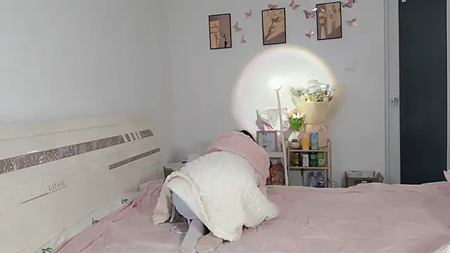 Snapshot of Luminous163 chatting on March 3, 4:14 pm Luminous163 online show from March 3, 4:14 pm