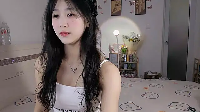 Snapshot of Luminous163 chatting on March 22, 6:00 am Luminous163 online show from March 22, 6:00 am