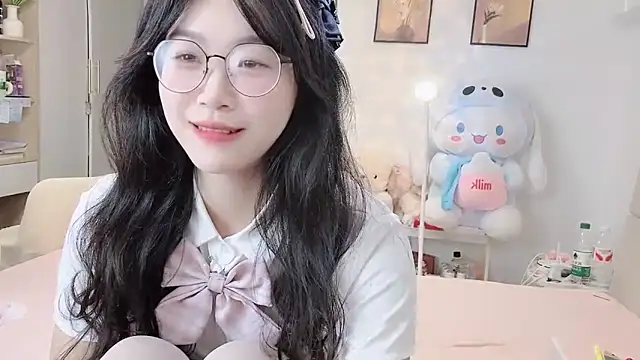 Snapshot of Luminous163 chatting on November 9, 1:09 pm Luminous163 online show from November 9, 1:09 pm