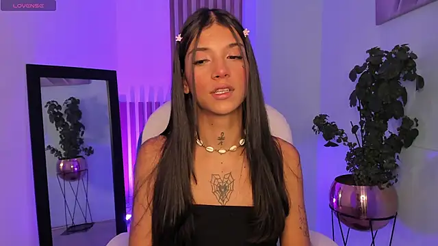 Snapshot of CoralRigan chatting on January 23, 5:45 am CoralRigan online show from January 23, 5:45 am