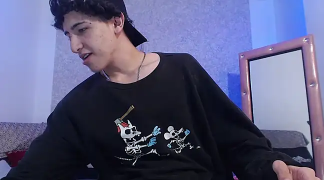 Kerverr  online show from February 17, 4:48 pm