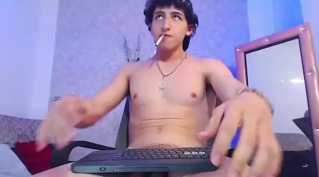 Kerverr  online show from February 19, 10:42 pm