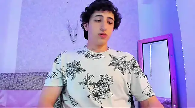 Kerverr  online show from March 2, 6:08 pm