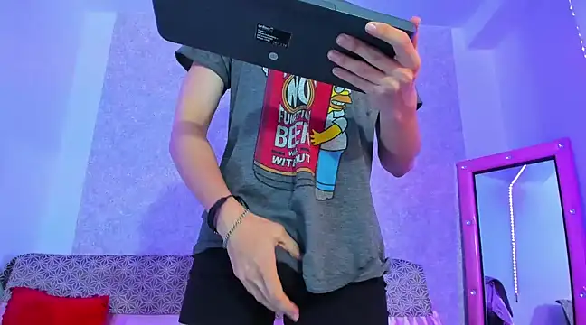 Kerverr  online show from March 11, 1:37 am