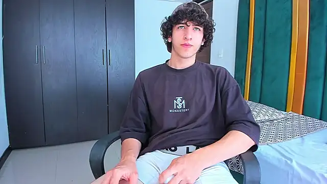 Kerverr  online show from September 10, 5:57 pm