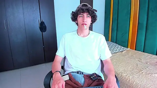 Kerverr  online show from September 23, 5:38 pm