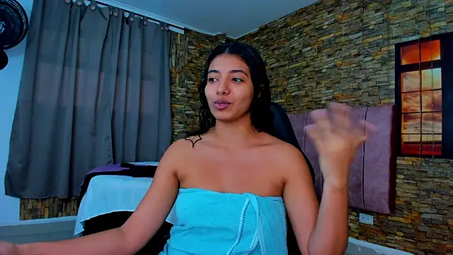 Snapshot of viktorya_xue chatting on January 13, 5:23 pm viktorya xue online show from January 13, 5:23 pm