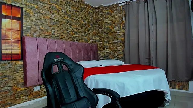 Snapshot of viktorya_xue chatting on February 18, 2:06 pm viktorya xue online show from February 18, 2:06 pm