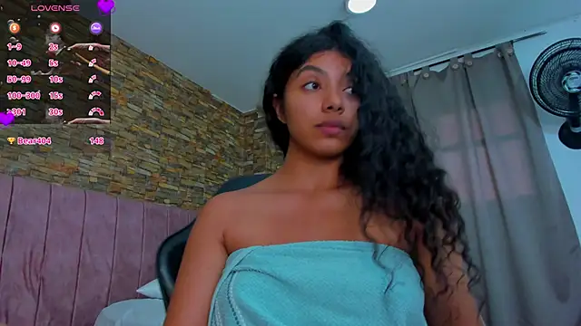 Snapshot of viktorya_xue chatting on March 3, 5:39 pm viktorya xue online show from March 3, 5:39 pm