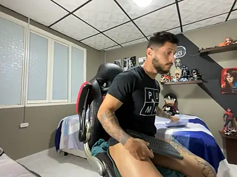 marcel crawford96 online show from December 3, 11:19 am