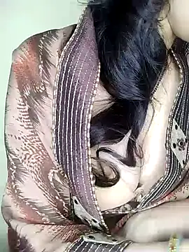 Snapshot of Fair-magic-woman chatting on December 30, 10:01 pm Fair-magic-woman online show from December 30, 10:01 pm