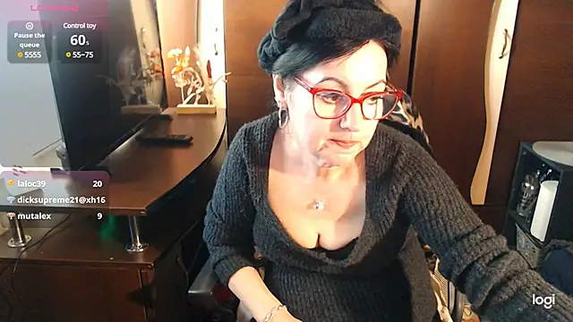 exymilf  online show from February 25, 2:44 pm