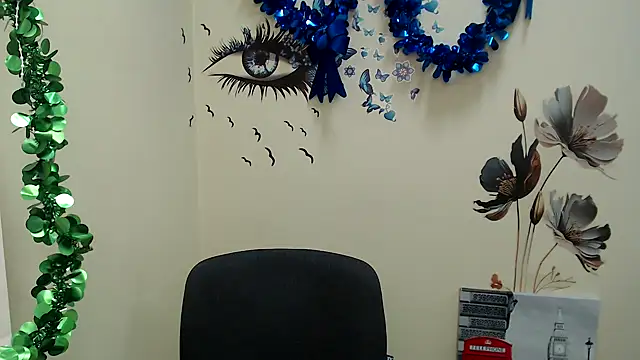 StellaCRL online show from December 21, 4:36 pm