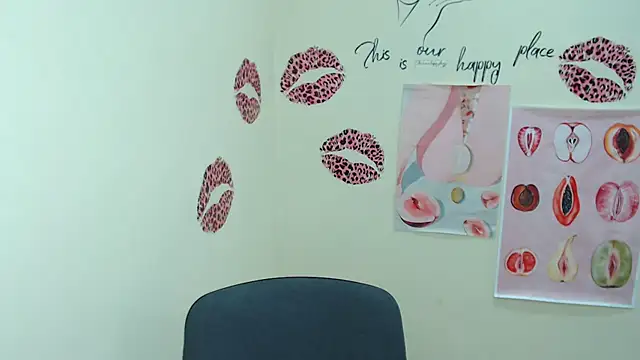 StellaCRL online show from February 25, 10:26 am