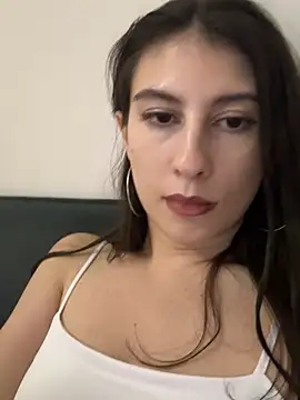 Snapshot of briannababy_ chatting on December 28, 11:16 pm briannababy online show from December 28, 11:16 pm