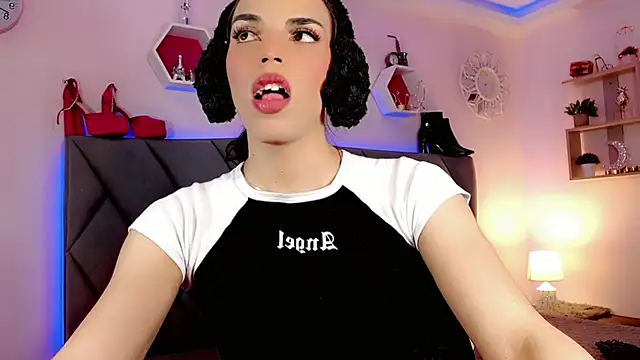 CandyJoselyn online show from February 3, 3:49 pm