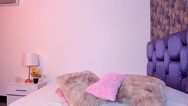 IsabellaAnngel online show from February 22, 10:09 pm