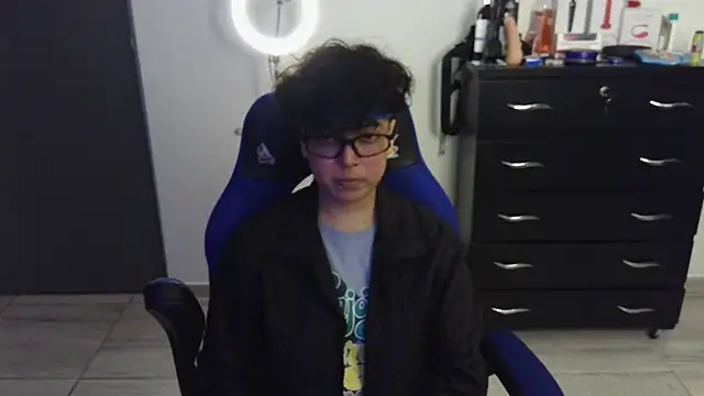 thomascooper7 online show from February 3, 12:36 am