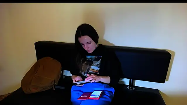 LaimaV  online show from December 19, 1:40 pm