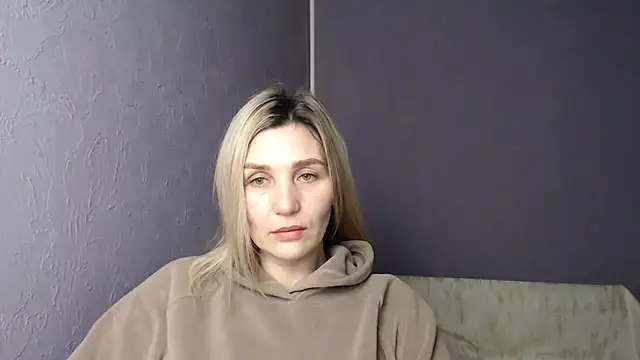  sexy lady online show from February 15, 9:38 am