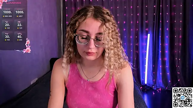 LivyyBossom online show from February 16, 5:37 pm