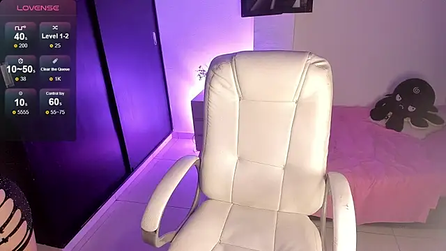 ALANAH KITTY online show from December 23, 10:55 pm