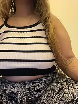 Snapshot of maskinamy chatting on December 26, 8:42 pm maskinamy online show from December 26, 8:42 pm