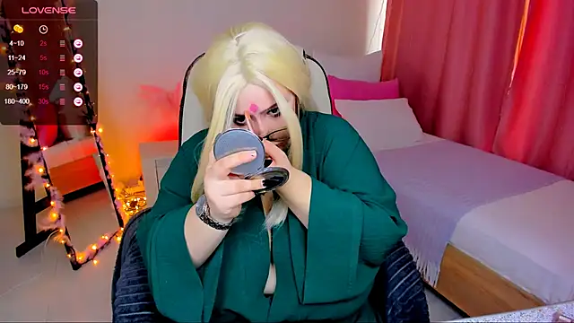 love insidee online show from February 21, 8:18 am