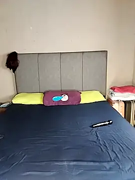 ThickPearlx23 online show from September 18, 7:54 am