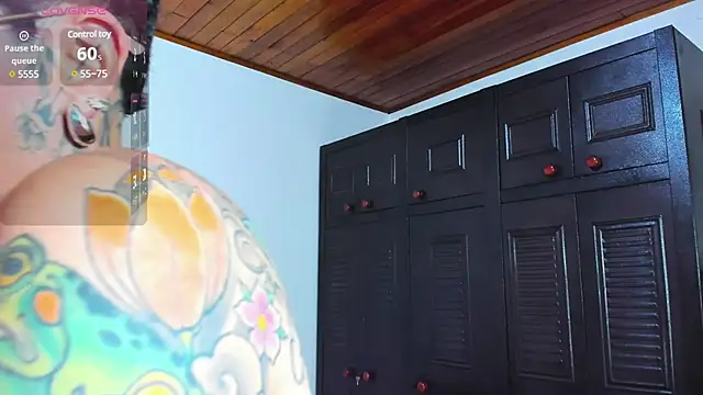 Snapshot of KatInk chatting on December 2, 3:47 pm KatInk online show from December 2, 3:47 pm