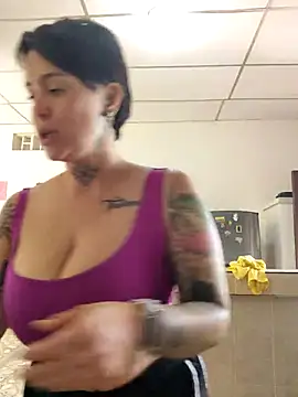 Snapshot of KatInk chatting on March 20, 5:04 pm KatInk online show from March 20, 5:04 pm