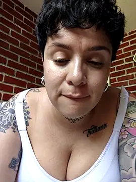 Snapshot of KatInk chatting on November 26, 8:32 pm KatInk online show from November 26, 8:32 pm