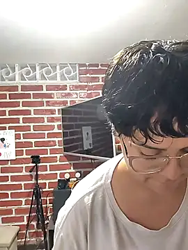 Snapshot of KatInk chatting on December 15, 9:52 pm KatInk online show from December 15, 9:52 pm