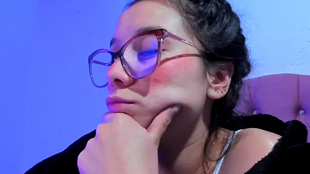 teffy lee online show from December 3, 12:46 am