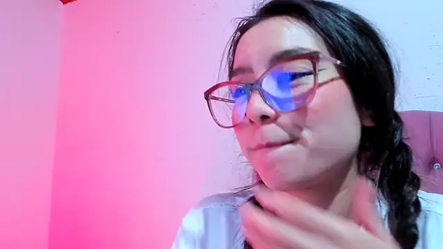 teffy lee online show from December 8, 10:57 pm