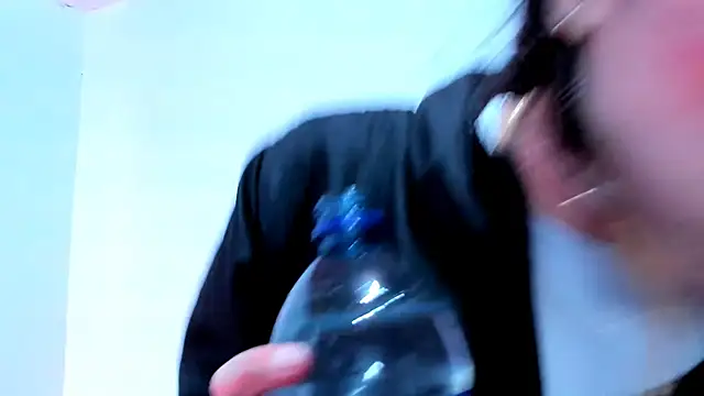 teffy lee online show from December 29, 8:26 pm