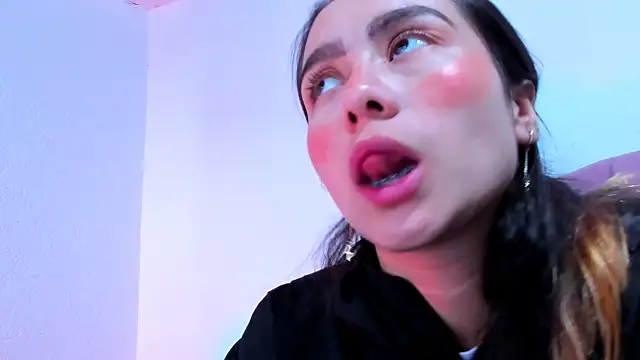 teffy lee online show from January 6, 8:18 pm