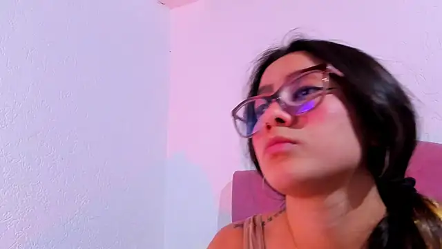 teffy lee online show from February 24, 11:41 pm