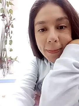 Snapshot of Luci_And_Sofi chatting on October 6, 11:07 am Luci And Sofi online show from October 6, 11:07 am