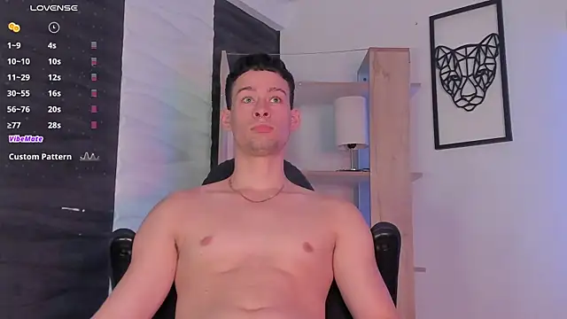 Snapshot of JadeSmiith_ chatting on February 18, 9:42 pm JadeSmiith online show from February 18, 9:42 pm