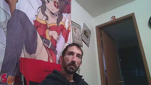 Snapshot of SlammyDjr chatting on December 21, 4:36 pm SlammyDjr online show from December 21, 4:36 pm