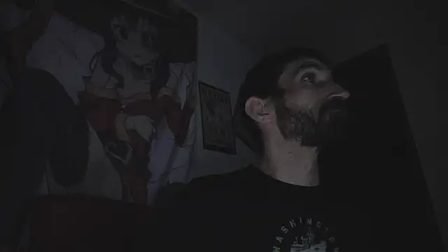 Snapshot of SlammyDjr chatting on January 3, 1:36 pm SlammyDjr online show from January 3, 1:36 pm