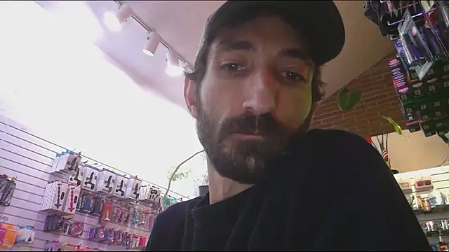 Snapshot of SlammyDjr chatting on November 13, 11:53 am SlammyDjr online show from November 13, 11:53 am