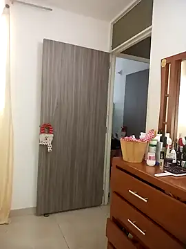 Snapshot of Dangerouspassion777 chatting on December 22, 2:16 pm Dangerouspassion777 online show from December 22, 2:16 pm