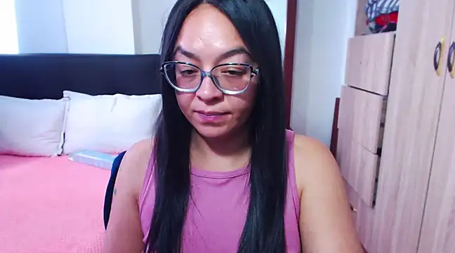 Snapshot of miia-big1boobs_ chatting on December 26, 6:54 pm miia-big1boobs online show from December 26, 6:54 pm