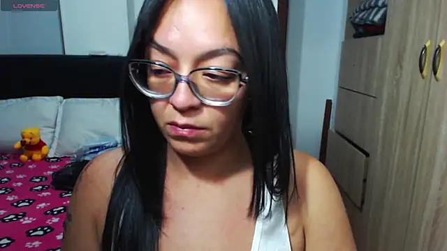 Snapshot of miia-big1boobs_ chatting on January 12, 1:32 am miia-big1boobs online show from January 12, 1:32 am