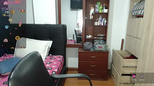 Snapshot of miia-big1boobs_ chatting on February 21, 4:16 pm miia-big1boobs online show from February 21, 4:16 pm