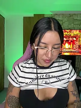 Tamara Roberts1 online show from December 12, 5:31 am