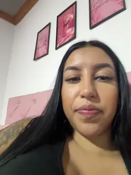 Tamara Roberts1 online show from February 25, 2:14 am