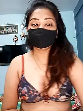 Cute-mona online show from February 12, 7:45 pm